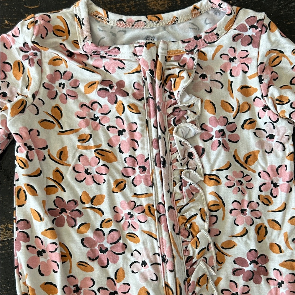 Caden Lane never worn 3-6 month Pink Floral Zip Front Footed One-Piece - Picture 2 of 4